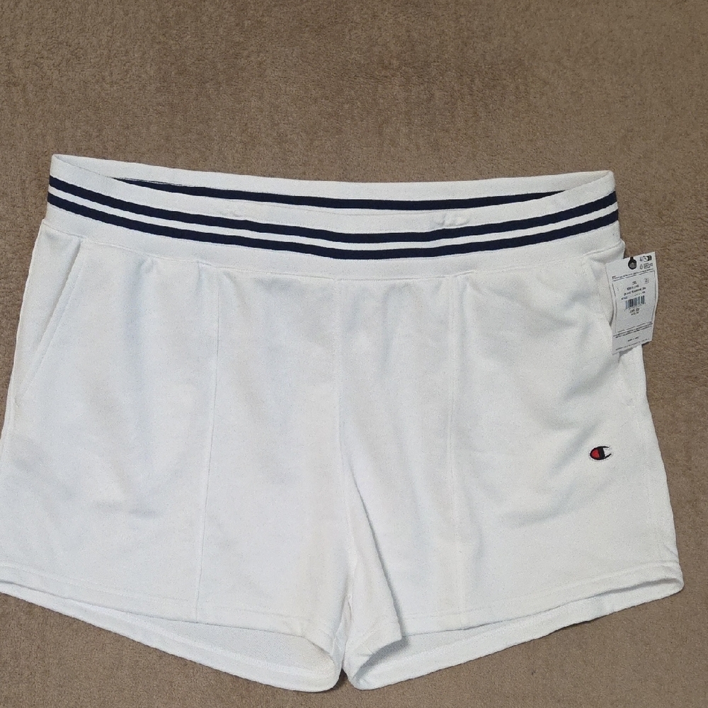 Champion Women's White Athletic Shorts with Navy Accents- Size 2XL